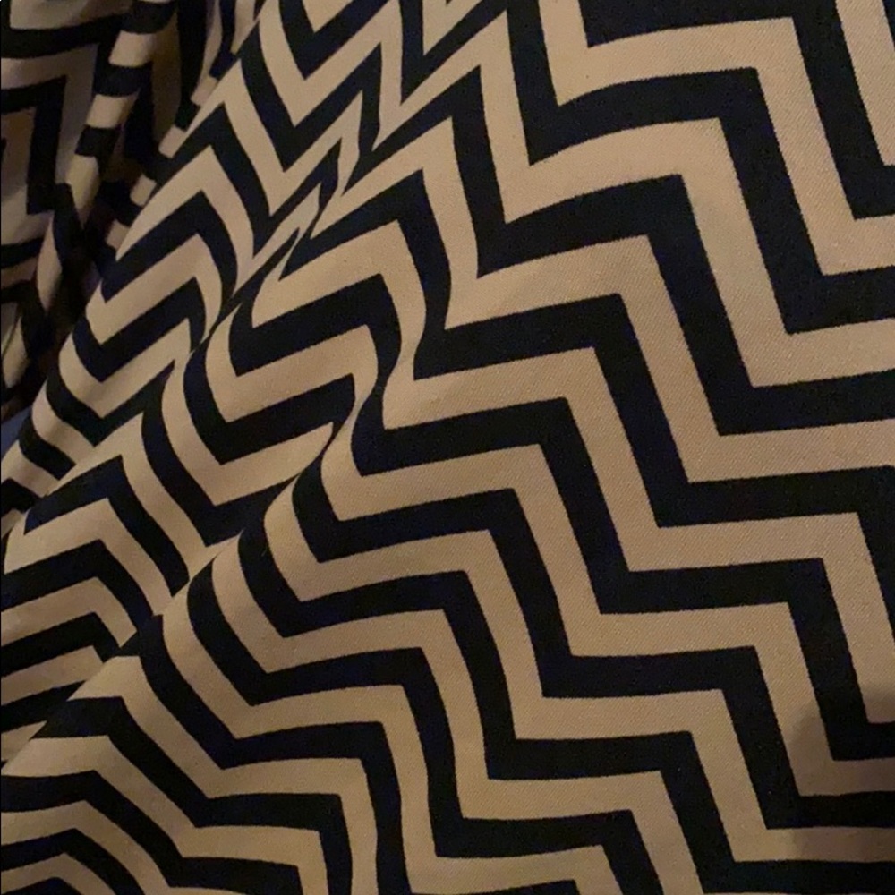 Chevron Top Excellent Condition - Picture 2 of 3